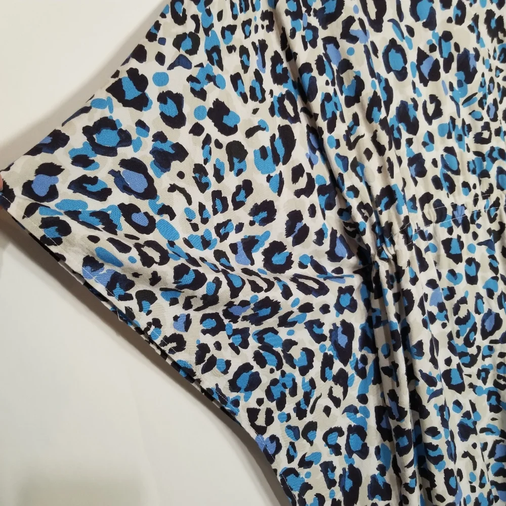 Tahari Swimsuit Cover Up Women's Medium Blue Animal Print Batwing Sleeves